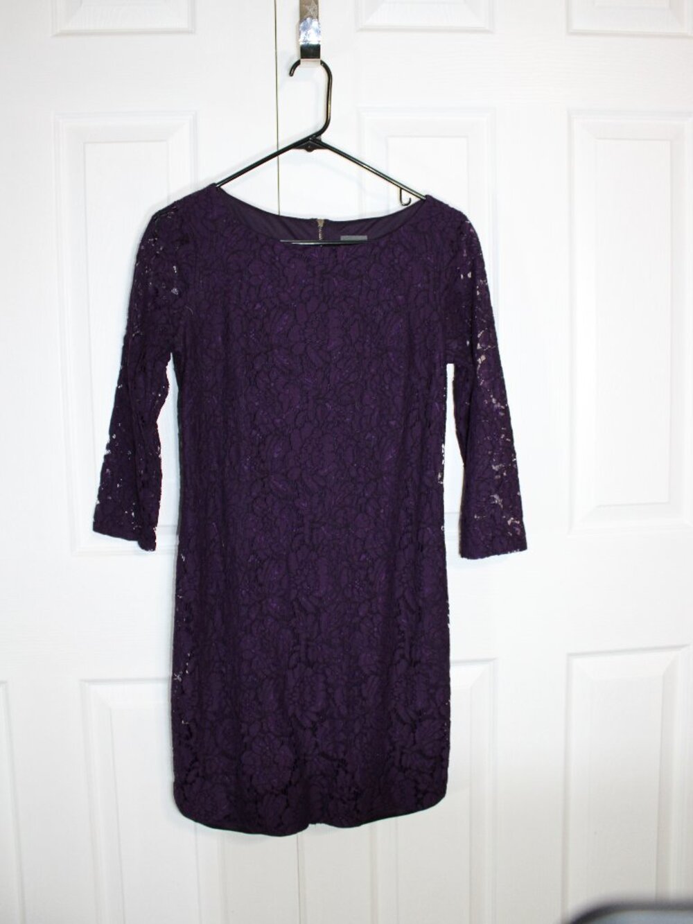 Vince Camuto Mini Lace Detail and Sheer 3/4 Lace Sleeve Cocktail Dress